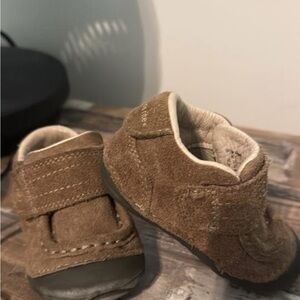 Stride Rite Brown Baby Walker Shoes with Velcro Closure